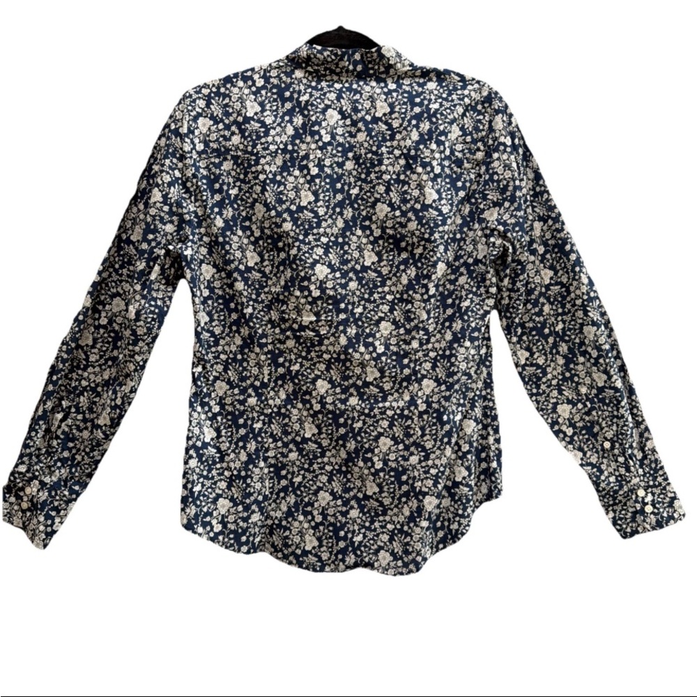 J. Crew Liberty Fabrics Navy and White Floral Women’s Longsleeve Button Up Shirt - Picture 2 of 10